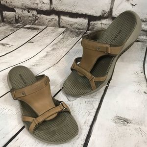 Merrell | slides | Sz 8